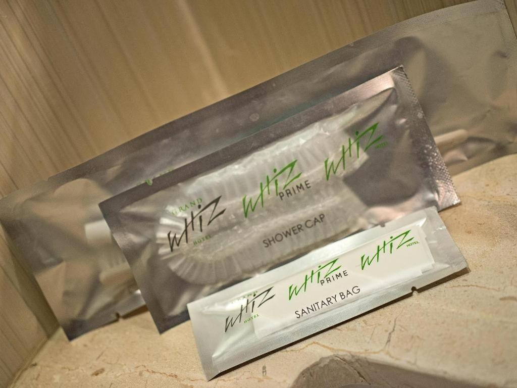 Whiz Prime Hotel Darmo Harapan Surabaya Buitenkant foto