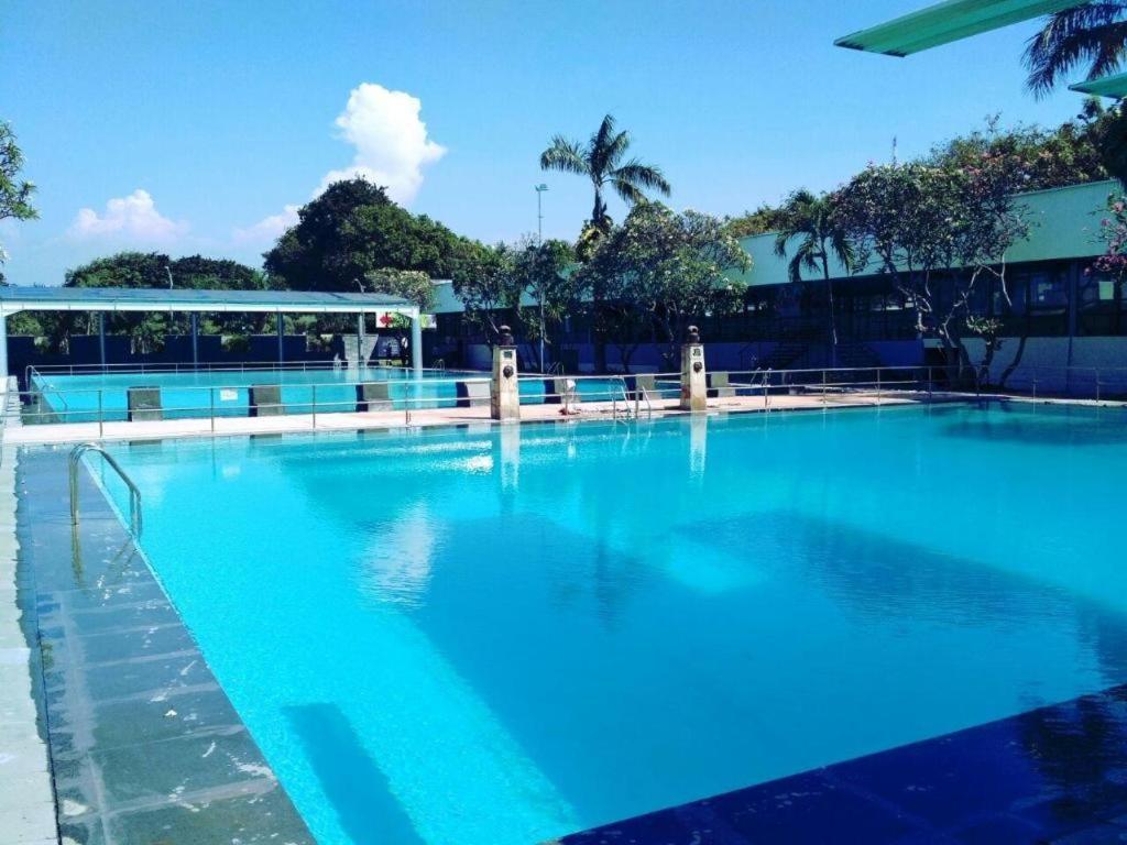 Whiz Prime Hotel Darmo Harapan Surabaya Buitenkant foto