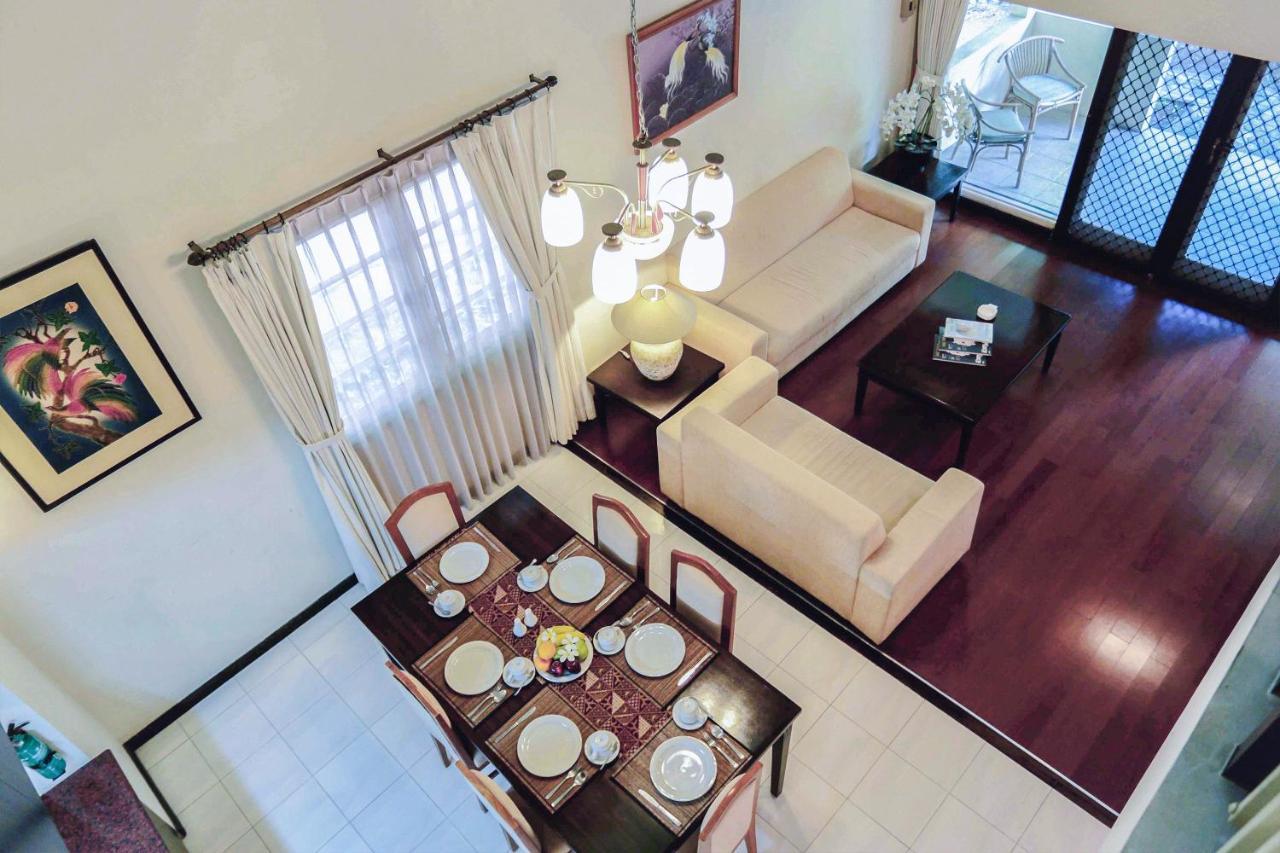 Whiz Prime Hotel Darmo Harapan Surabaya Buitenkant foto